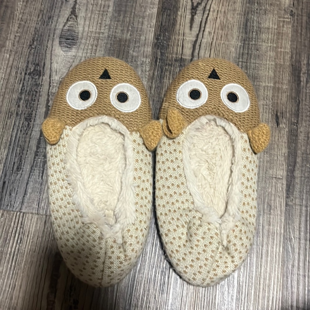 Target Slippers Size- 7-8 women’s